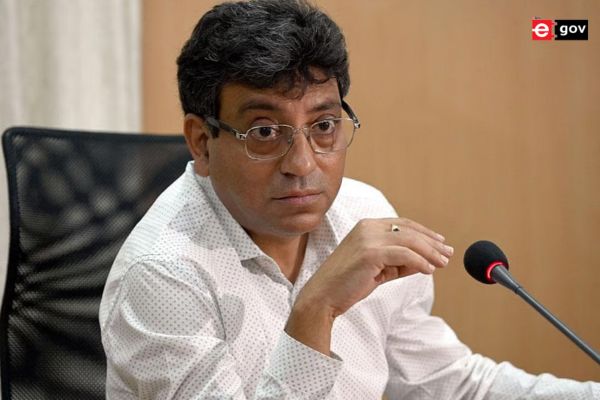 Karnataka: Tushar Giri Nath named ACS Urban, Maheshwar Rao M is New BBMP Chief
